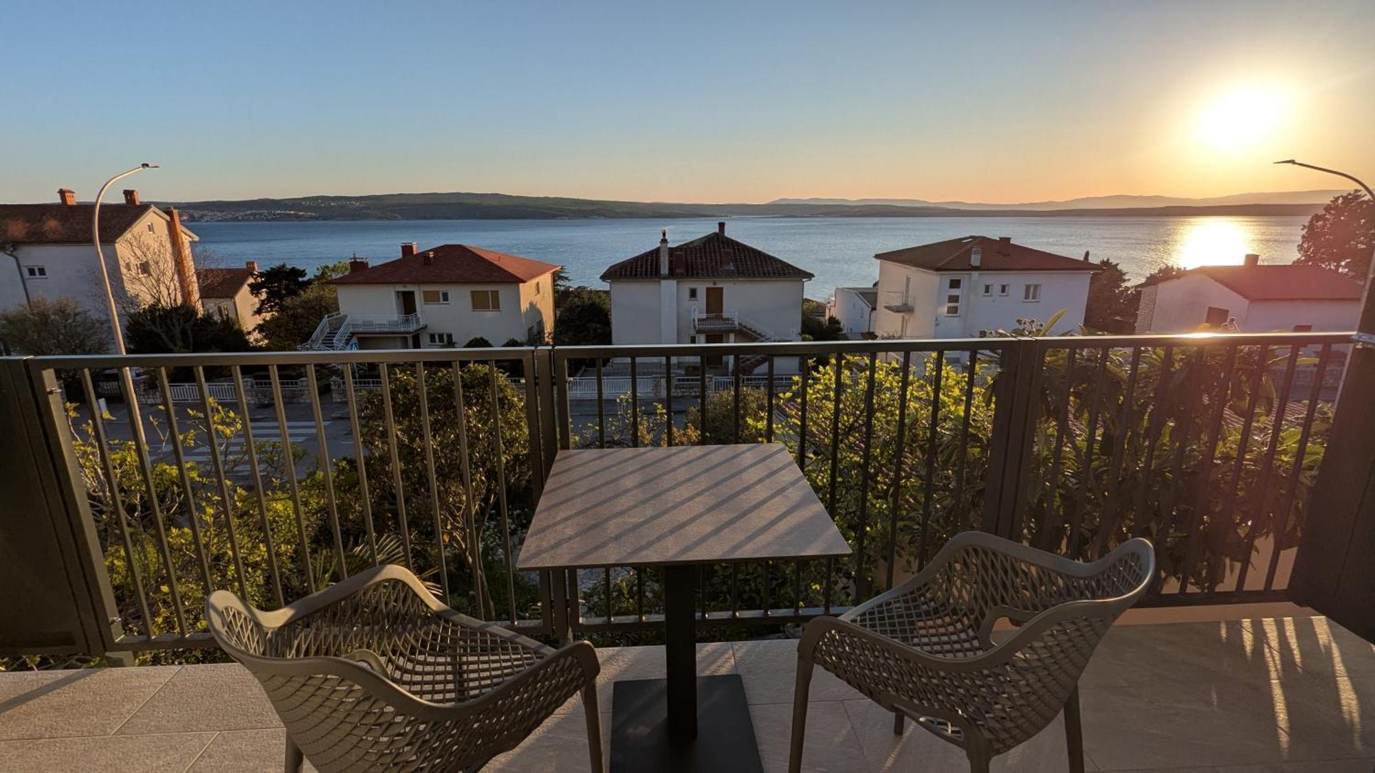 Apartments Kety - Central Heating Crikvenica Oda fotoğraf
