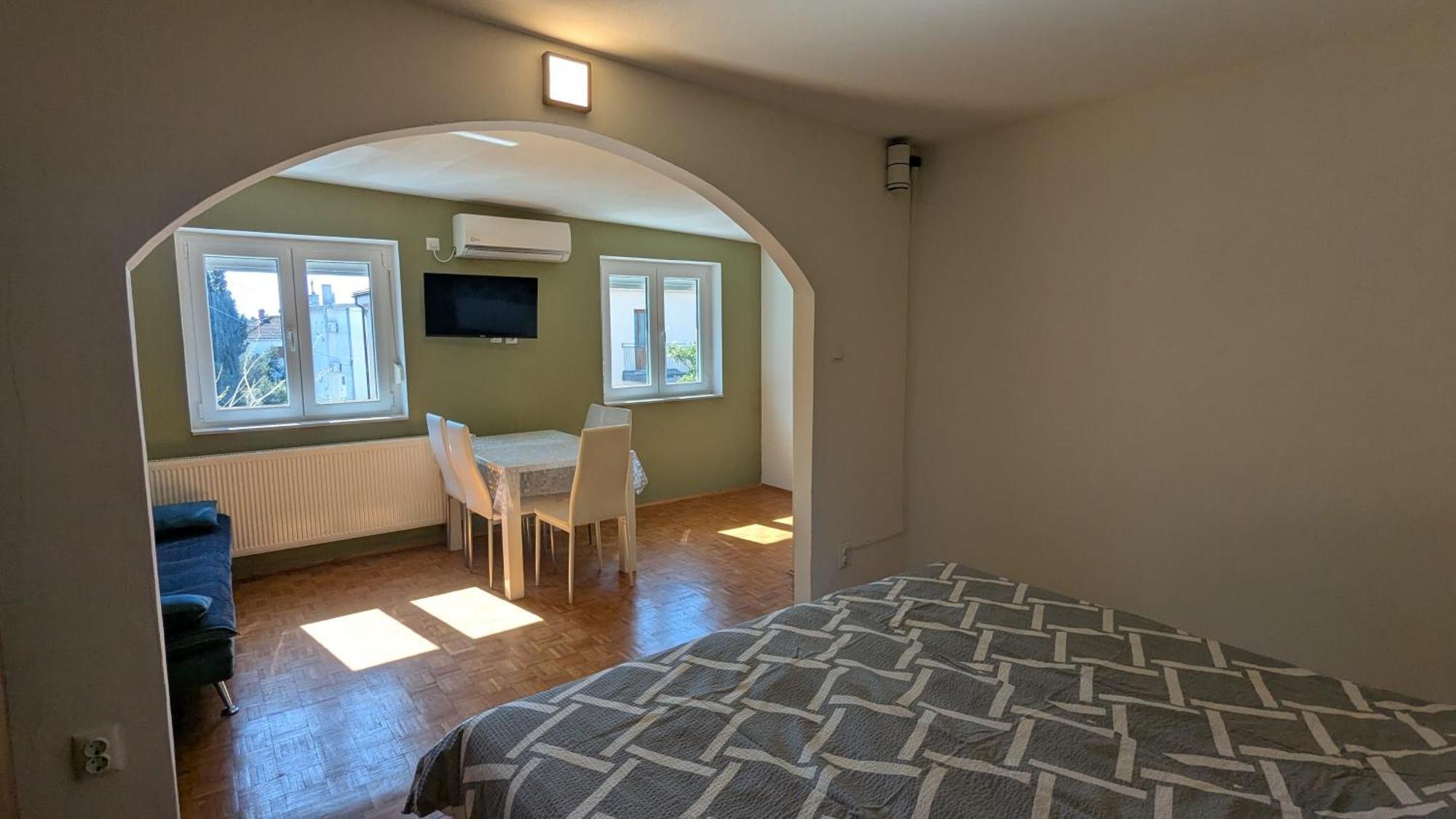 Apartments Kety - Central Heating Crikvenica Oda fotoğraf